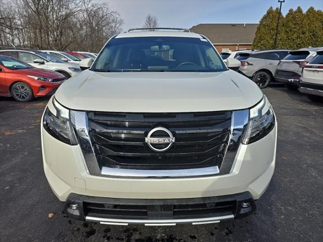 2022 Nissan Pathfinder SL 4WD