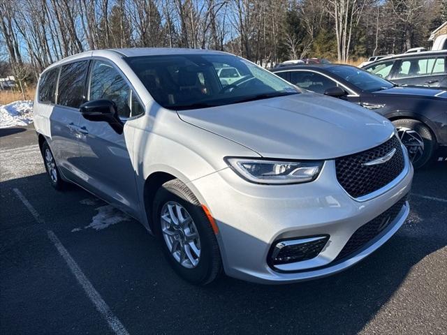 2024 Chrysler Pacifica Touring L 2024 Chrysler Pacifica Touring L