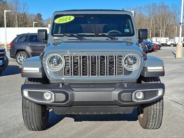 2024 Jeep Wrangler 4-Door Sahara 4x4