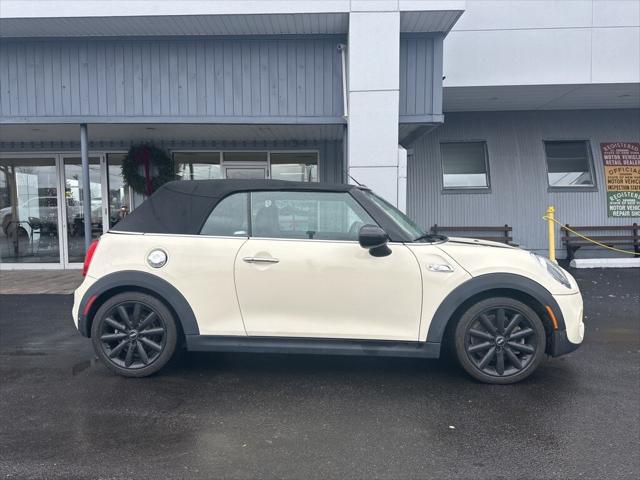 2019 Mini Convertible Cooper S