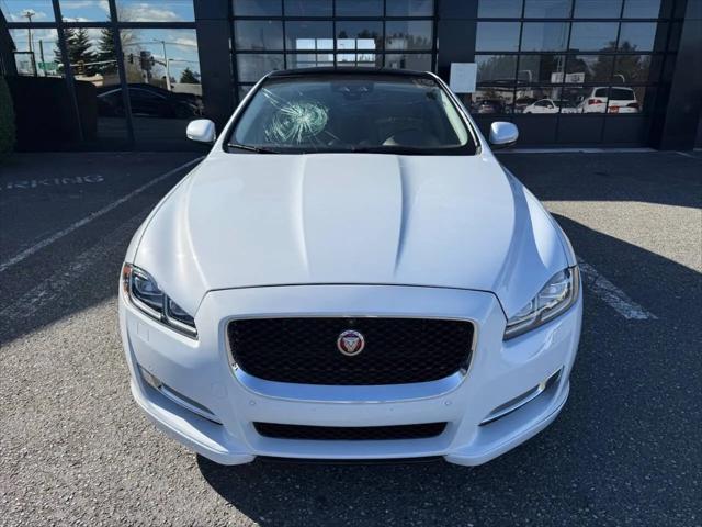 2018 Jaguar XJ R-Sport