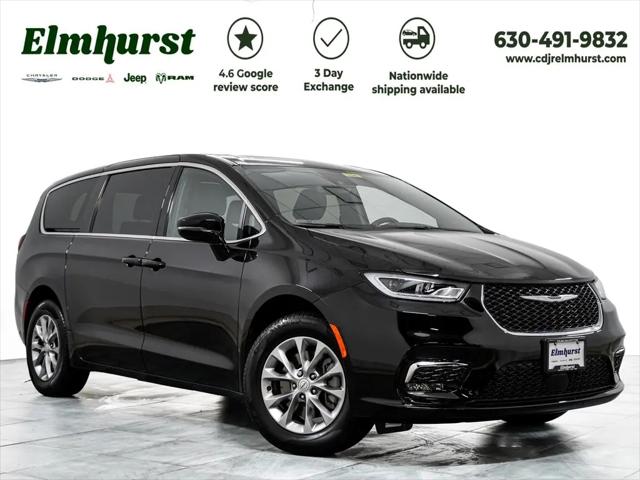 2026 Chrysler Pacifica Select AWD for sale in Elmhurst, IL