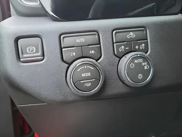 2026 Chevrolet Silverado 1500 4WD Crew Cab Short Bed LT with 2FL