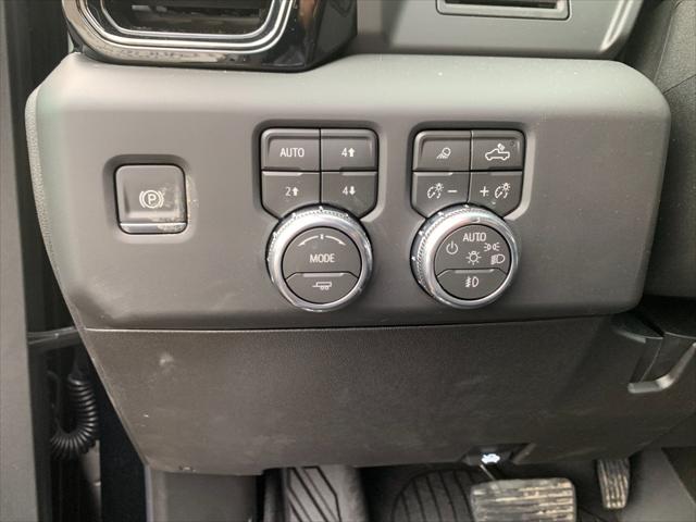 2026 GMC Sierra 2500HD Crew Cab, Standard Bed, AT4, 4WD