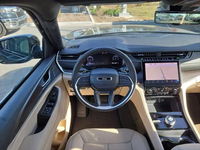 2025 Jeep Grand Cherokee L Limited 4x4