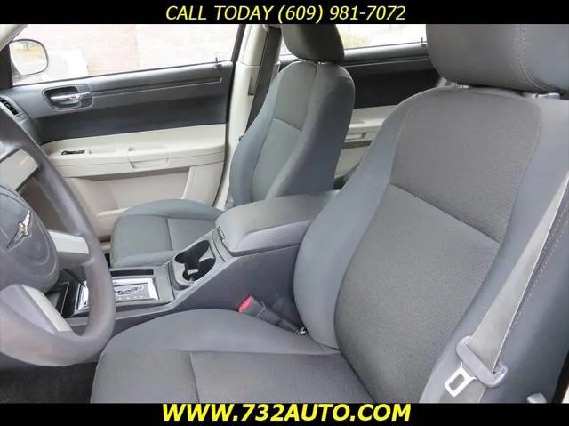 2006 Chrysler 300 Base