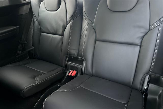 2026 Volvo XC90 Ultra Dark Theme, B6 AWD Gas (mild hybrid), Gasoline, 7 Seats
