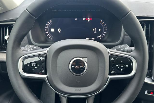 2026 Volvo XC90 Ultra Dark Theme, B6 AWD Gas (mild hybrid), Gasoline, 7 Seats