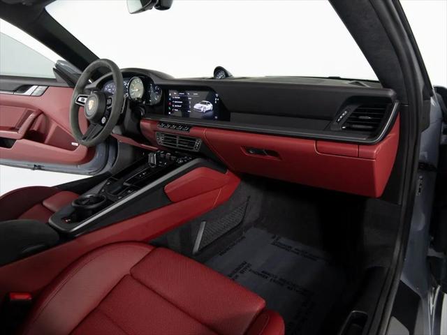 2023 Porsche 911 Carrera S