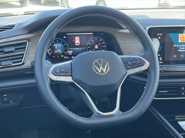 2026 Volkswagen Atlas SE with Technology