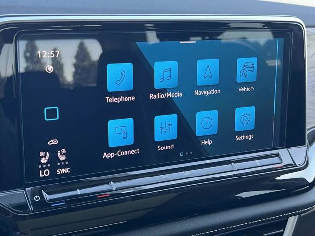 2026 Volkswagen Atlas SE with Technology