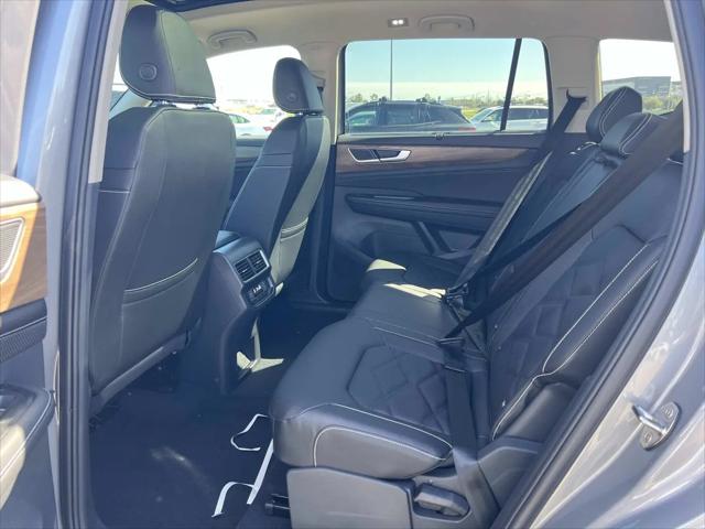 2026 Volkswagen Atlas SE with Technology