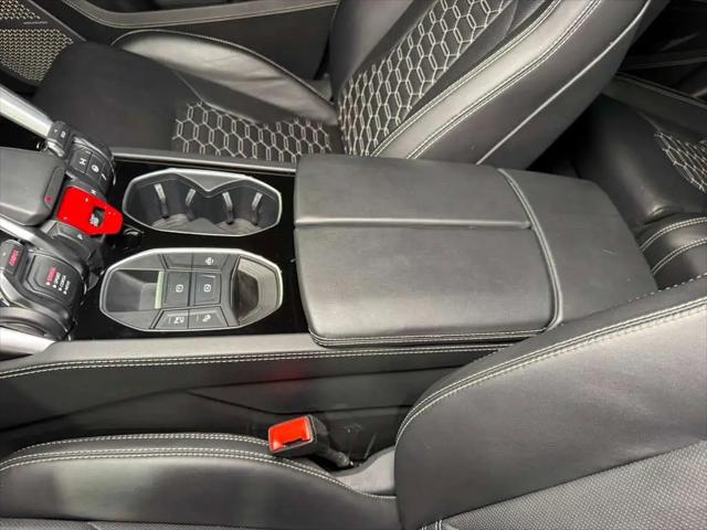 2021 Lamborghini Urus Standard