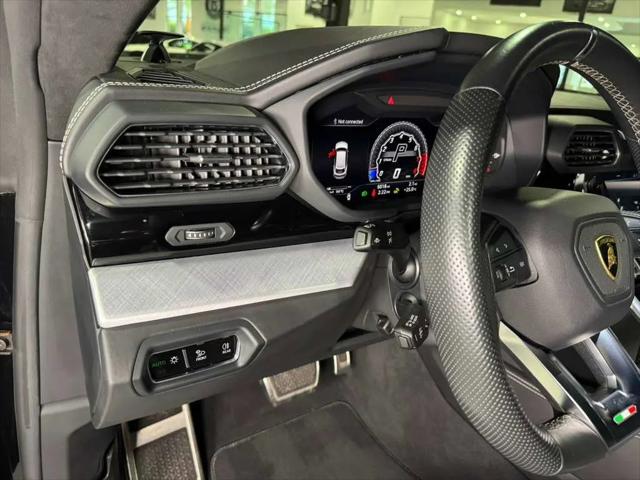 2021 Lamborghini Urus Standard