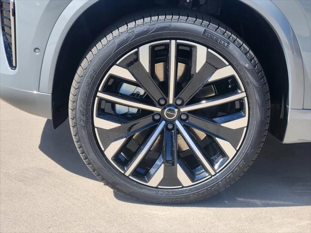 2026 Volvo XC90 Plug-In Hybrid Ultra, T8 AWD, Electric/Gasoline, Bright, 7 Seats