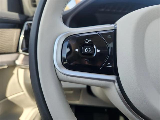 2026 Volvo XC90 Plug-In Hybrid Ultra, T8 AWD, Electric/Gasoline, Bright, 7 Seats
