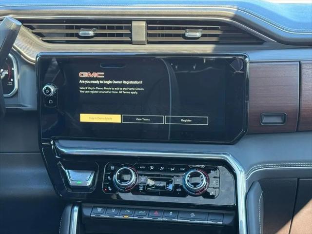 2026 GMC Sierra 2500HD Crew Cab, Standard Bed, Denali Ultimate, 4WD