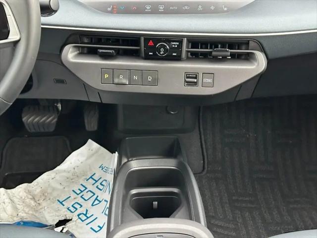 2026 Nissan LEAF PLATINUM+