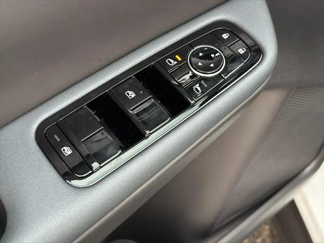 2026 Nissan LEAF PLATINUM+