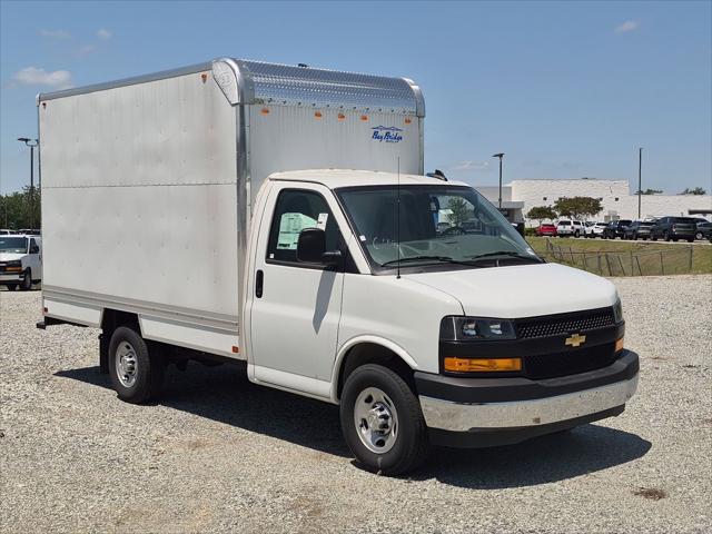 2025 Chevrolet Express Cutaway Work Van