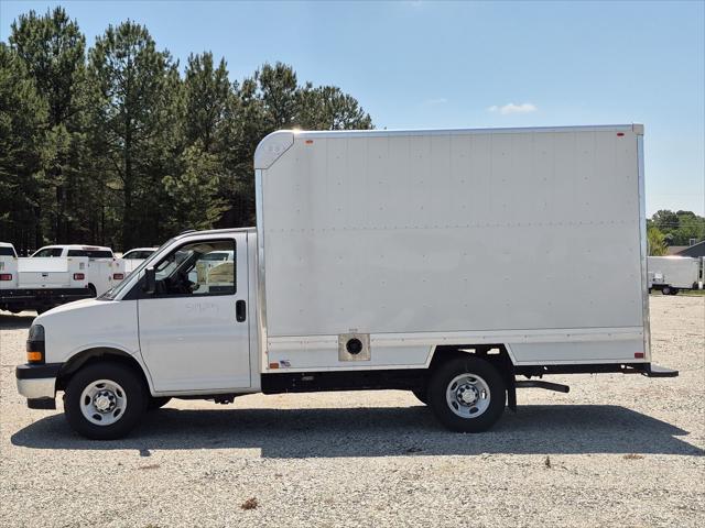 2025 Chevrolet Express Cutaway Work Van