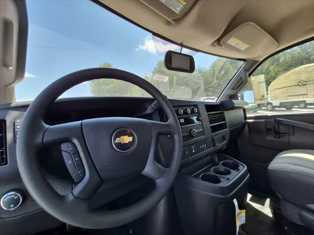 2025 Chevrolet Express Cutaway Work Van