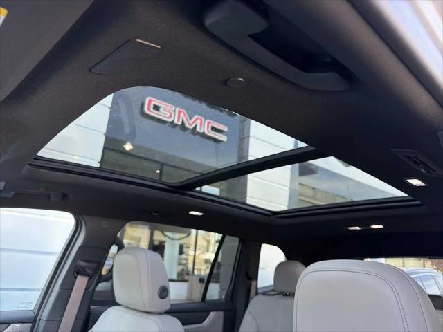 2026 GMC Acadia Elevation FWD