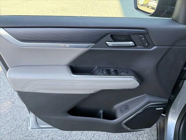 2026 GMC Acadia Elevation FWD
