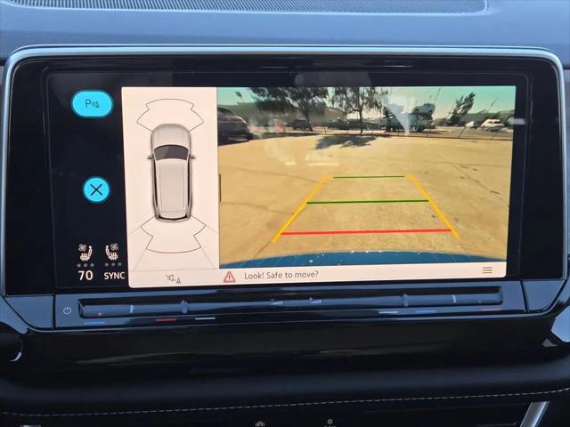 2026 Volkswagen Atlas SE with Technology