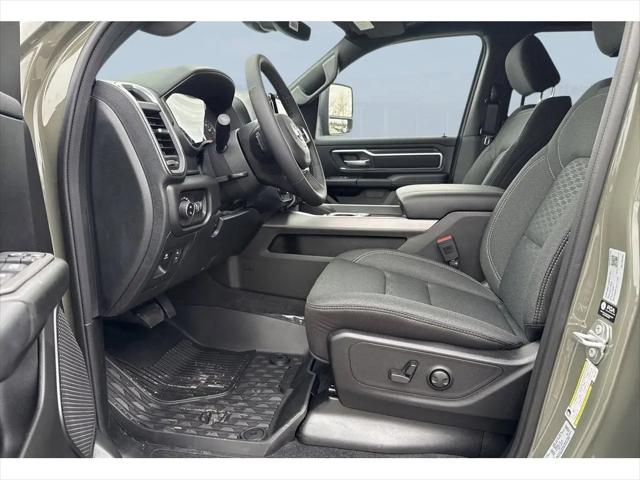 2026 Ram 1500 Big Horn Crew Cab 4x4 5'7" Box