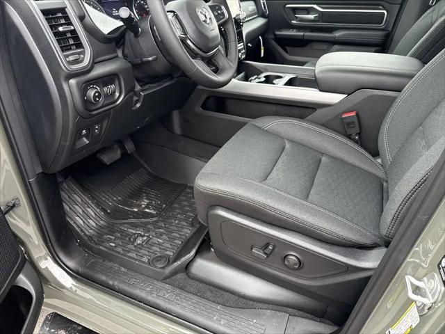 2026 Ram 1500 Big Horn Crew Cab 4x4 5'7" Box