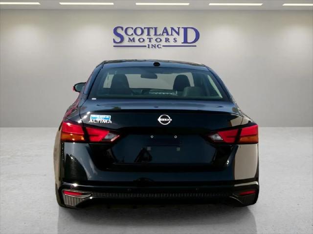2025 Nissan Altima SV FWD