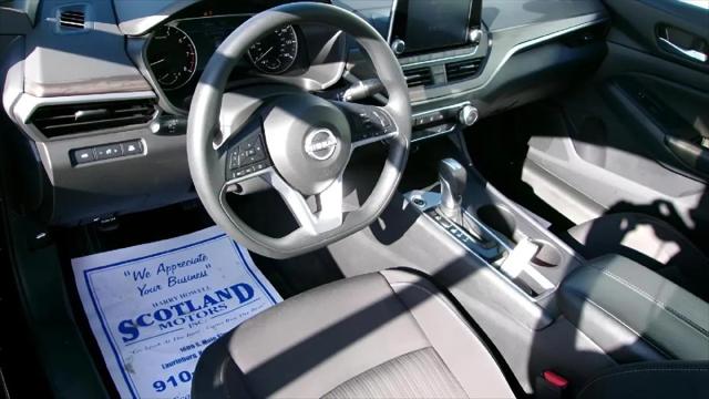 2025 Nissan Altima SV FWD
