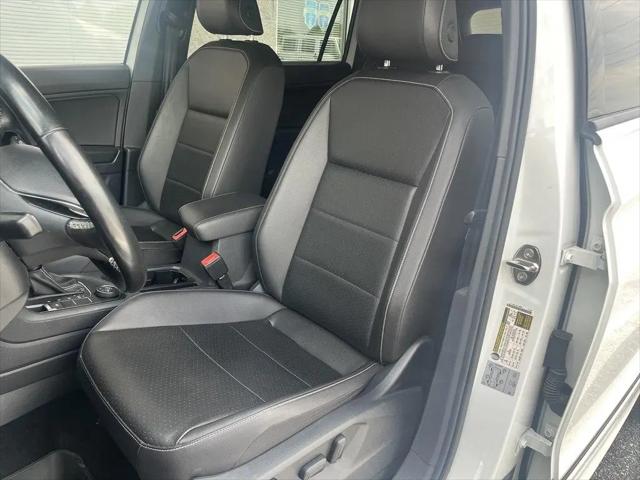 2021 Volkswagen Tiguan 2.0T SE R-Line Black