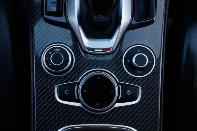 2022 Alfa Romeo Stelvio Quadrifoglio AWD