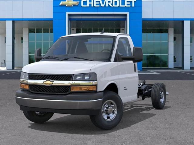 2025 Chevrolet Express Cutaway Work Van