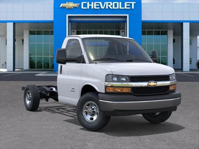 2025 Chevrolet Express Cutaway Work Van