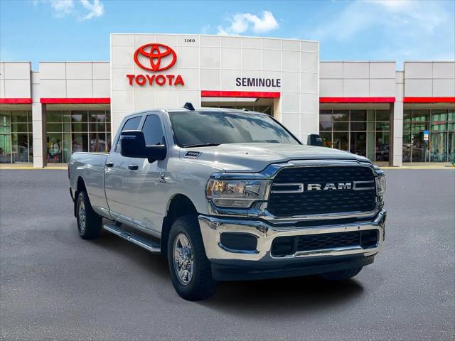 2023 Ram 3500 Tradesman Crew Cab 4x4 8 Box