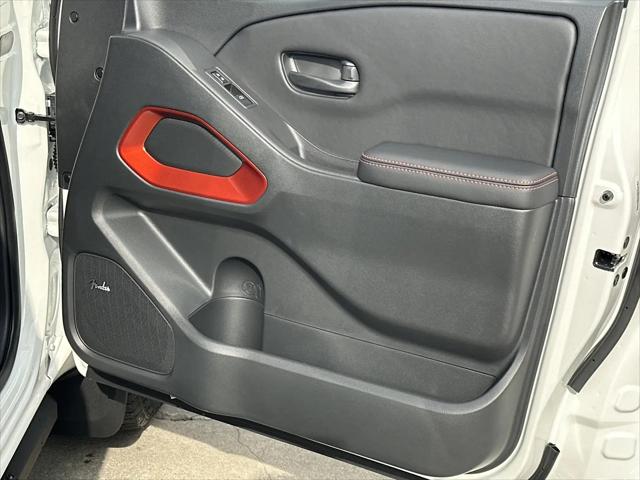2026 Nissan Frontier Crew Cab PRO-4X 4x4