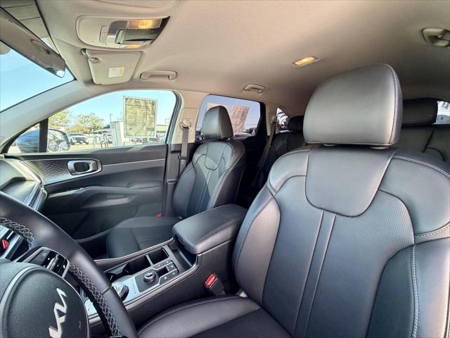 2025 Kia Sorento Hybrid EX