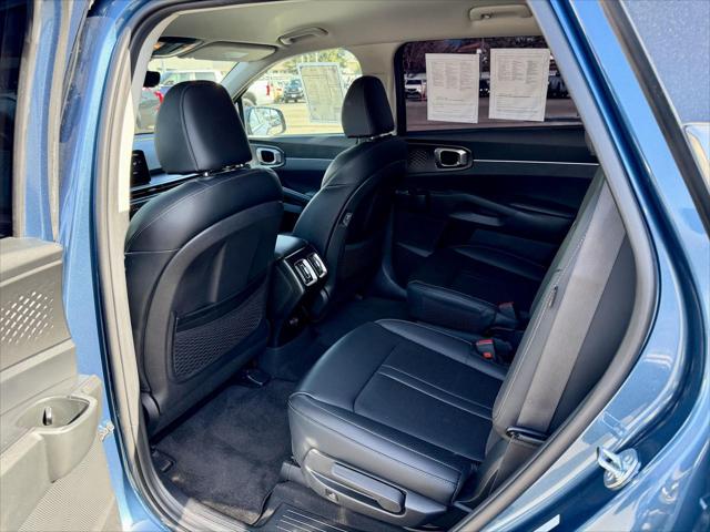 2025 Kia Sorento Hybrid EX