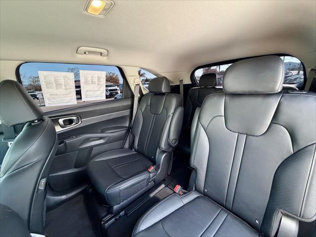 2025 Kia Sorento Hybrid EX