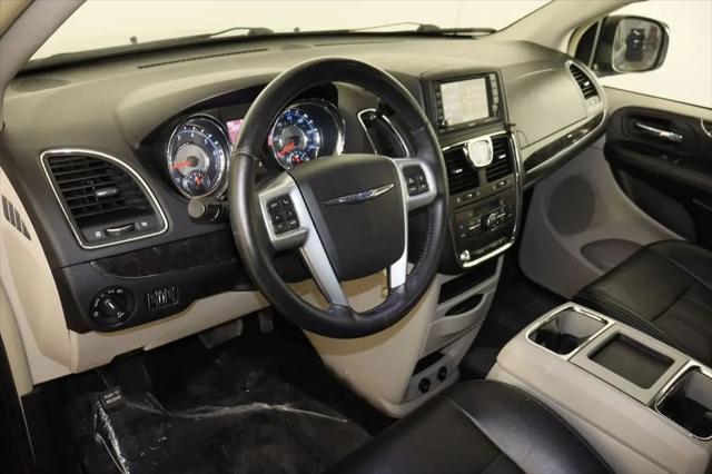 2014 Chrysler Town & Country Touring