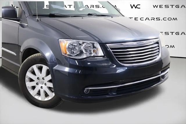 2014 Chrysler Town & Country Touring
