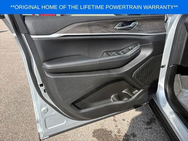 2025 Jeep Grand Cherokee L Limited 4x4