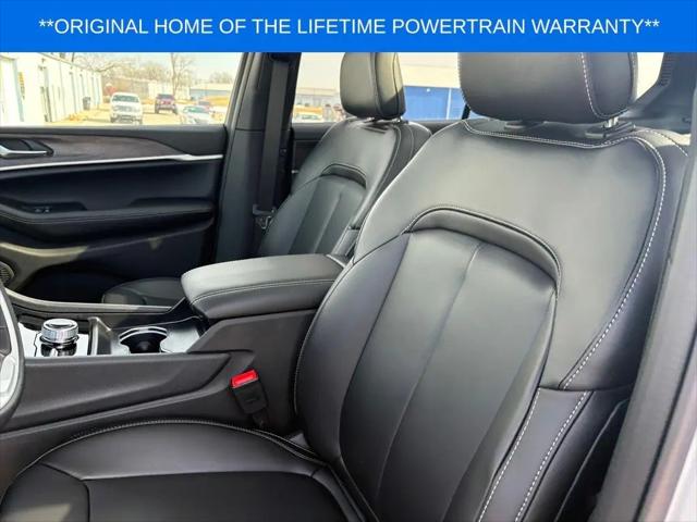 2025 Jeep Grand Cherokee L Limited 4x4