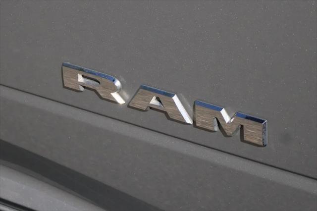 2022 Ram 2500 Big Horn Crew Cab 4x4 64 Box