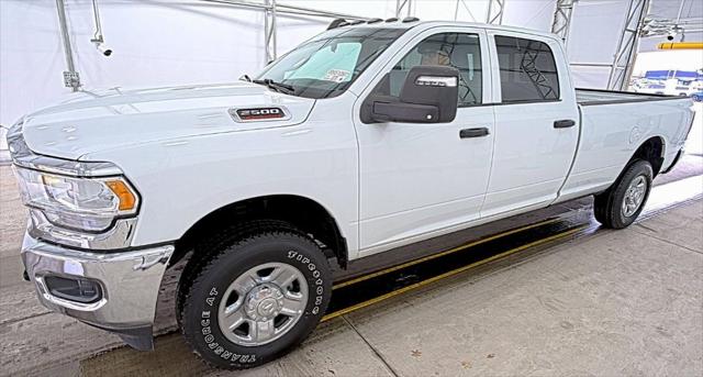 2024 RAM 2500 Tradesman Crew Cab 4x4 8 Box 2024 RAM 2500 Tradesman Crew Cab 4x4 8 Box