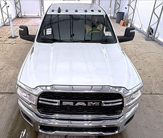 2024 RAM 2500 Tradesman Crew Cab 4x4 8 Box 2024 RAM 2500 Tradesman Crew Cab 4x4 8 Box