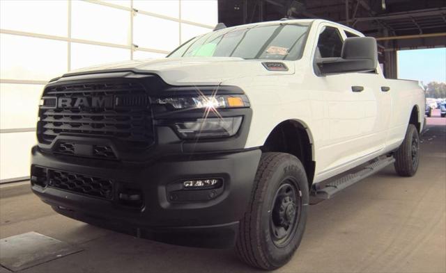 2025 RAM 2500 Tradesman Crew Cab 4x4 8 Box